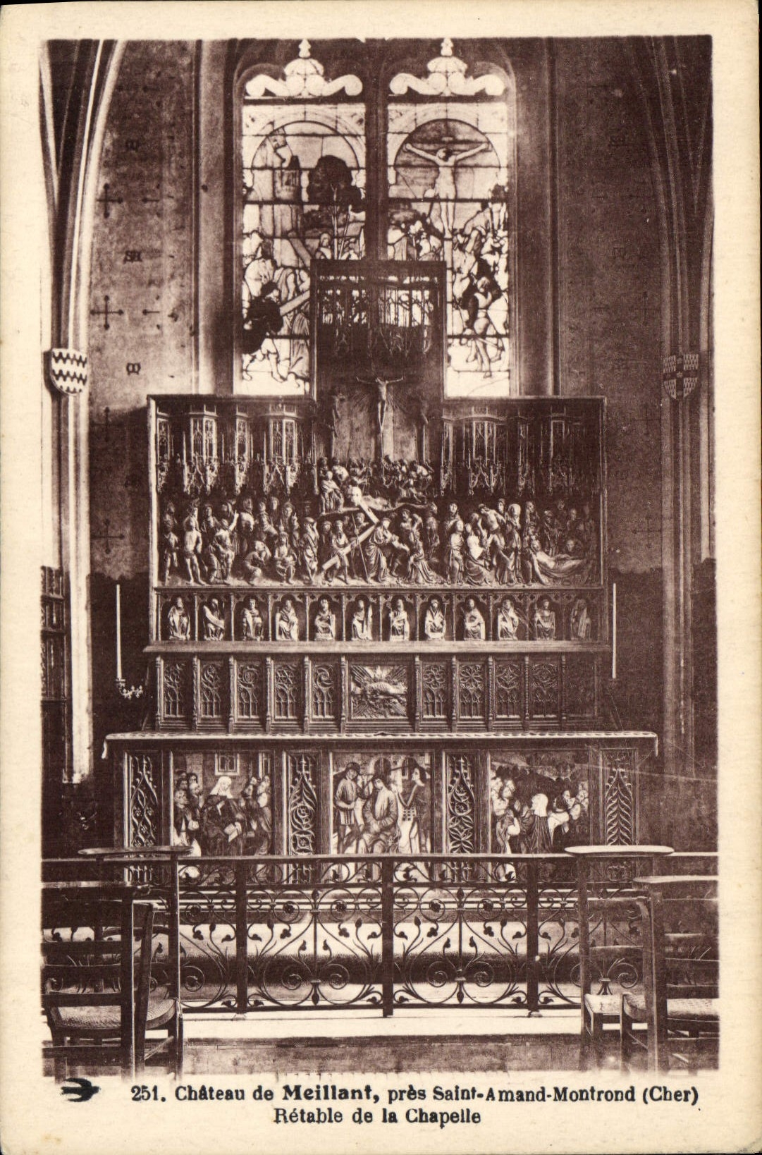 CPA Chateau de Meillant pres Saint Amand Montrond Cher Retable de la Chapelle