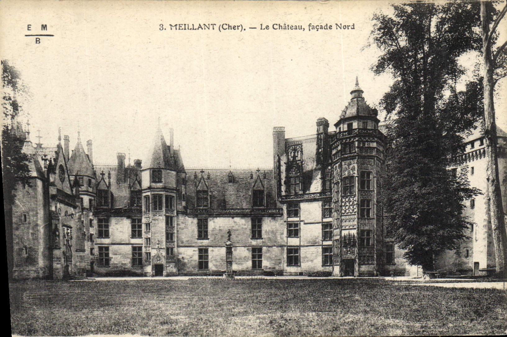 CPA Meillant Cher le Chateau Facade Nord