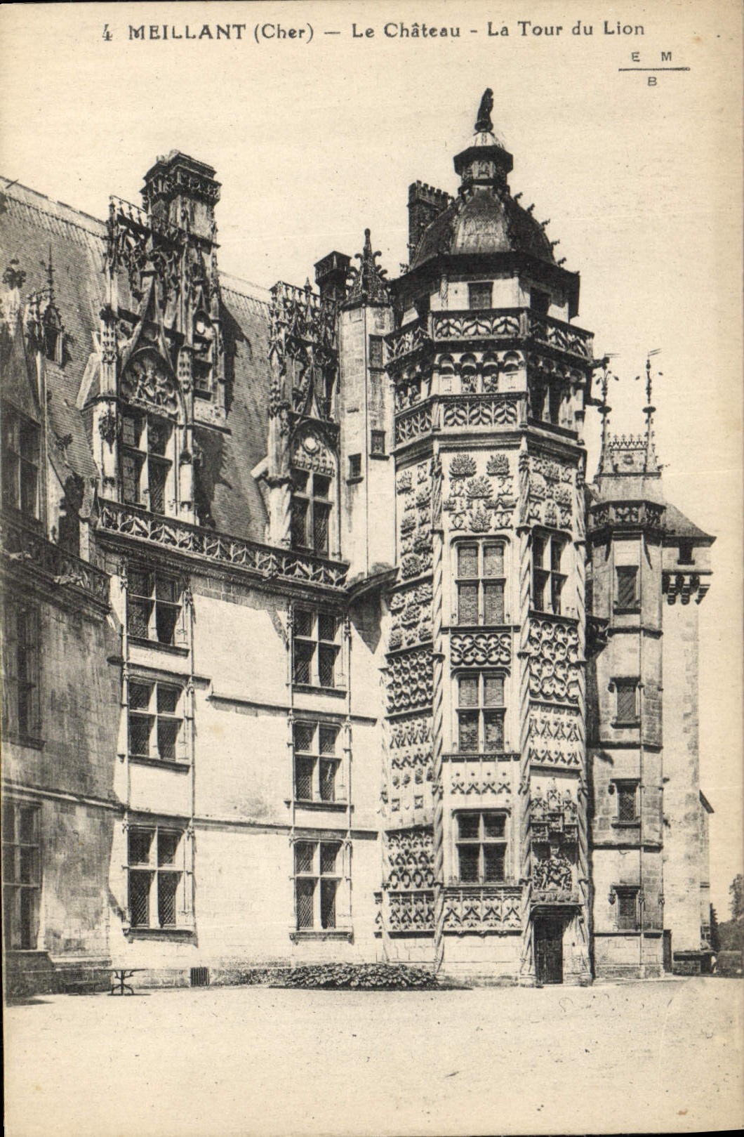 CPA Meillant Cher le Chateau la Tour du Lion