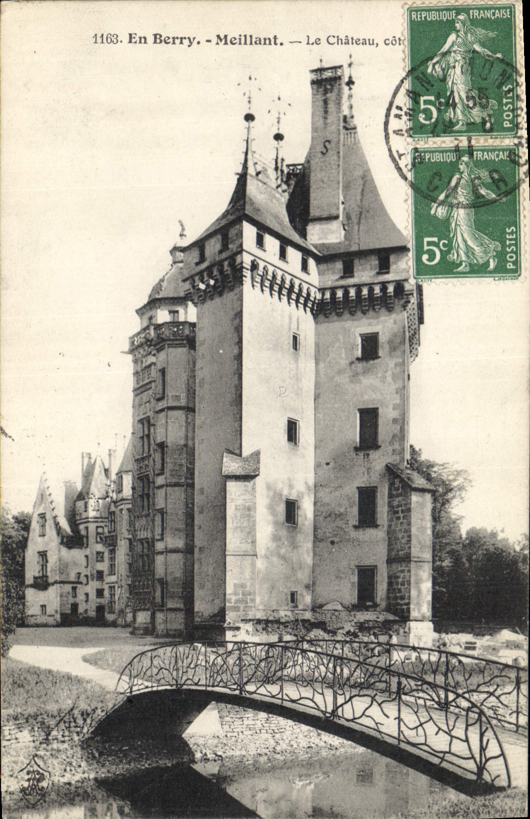 CPA En Berry Meillant le Chateau Cote Ouest