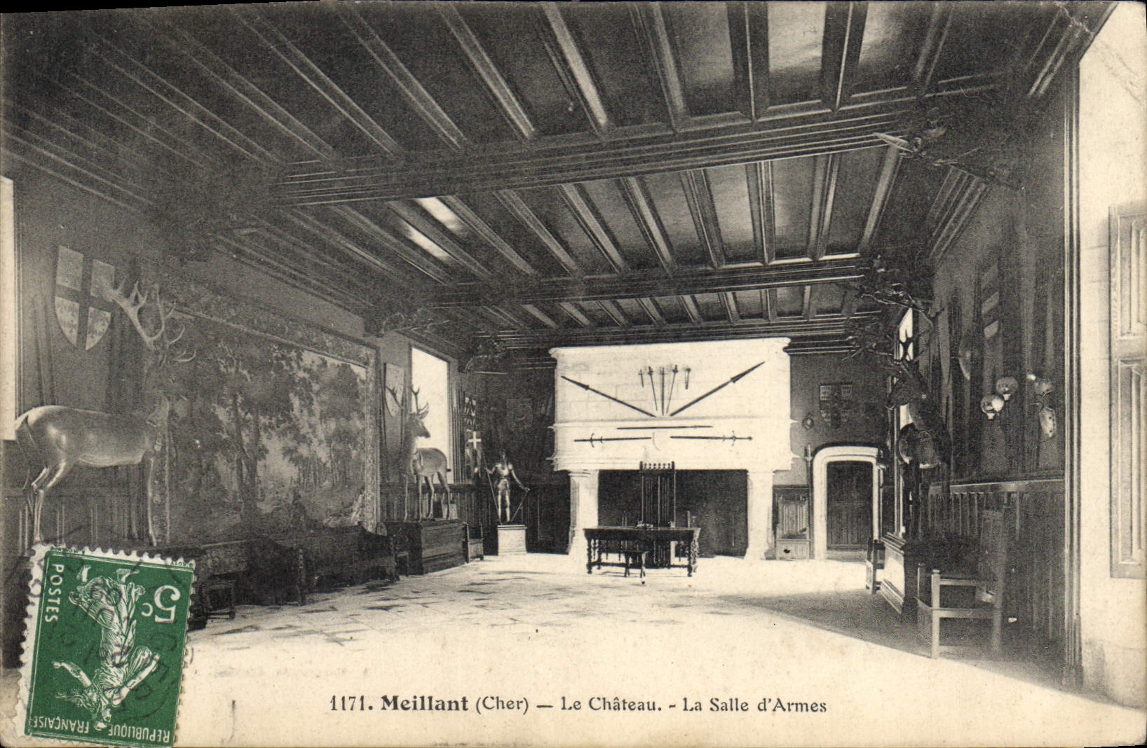 CPA Meillant Cher le Chateau la Salle d'Armes