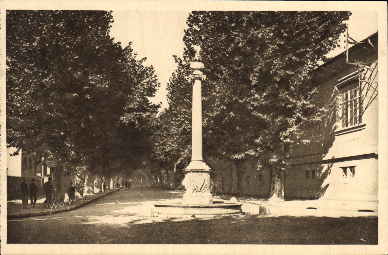 CPA Aix en Provence B du R Fontaine Saint Louis Cours des Arts et Metiers 