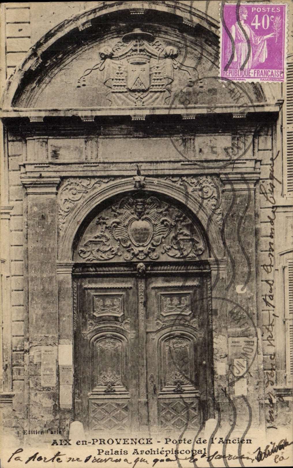 CPA Aix en Provence Porte de l'Ancien Palais Arohiepiscopal 