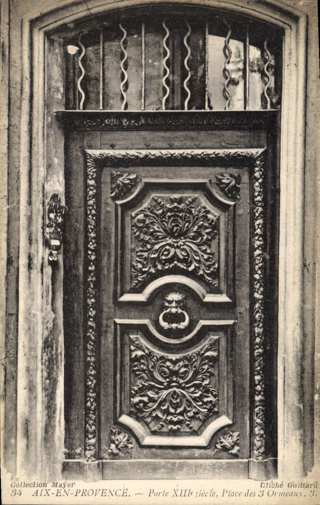 CPA Aix en Provence Porte XIII siecle Place des 3 Ormeaux 