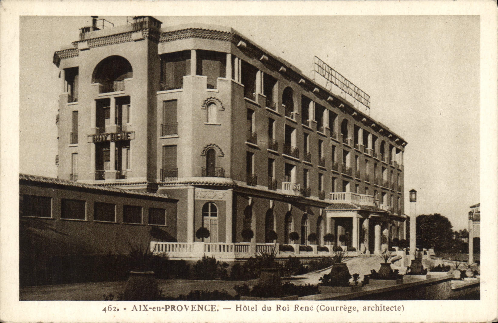 CPA Aix en Provence Hotel du Roy Rene Courrege architecte