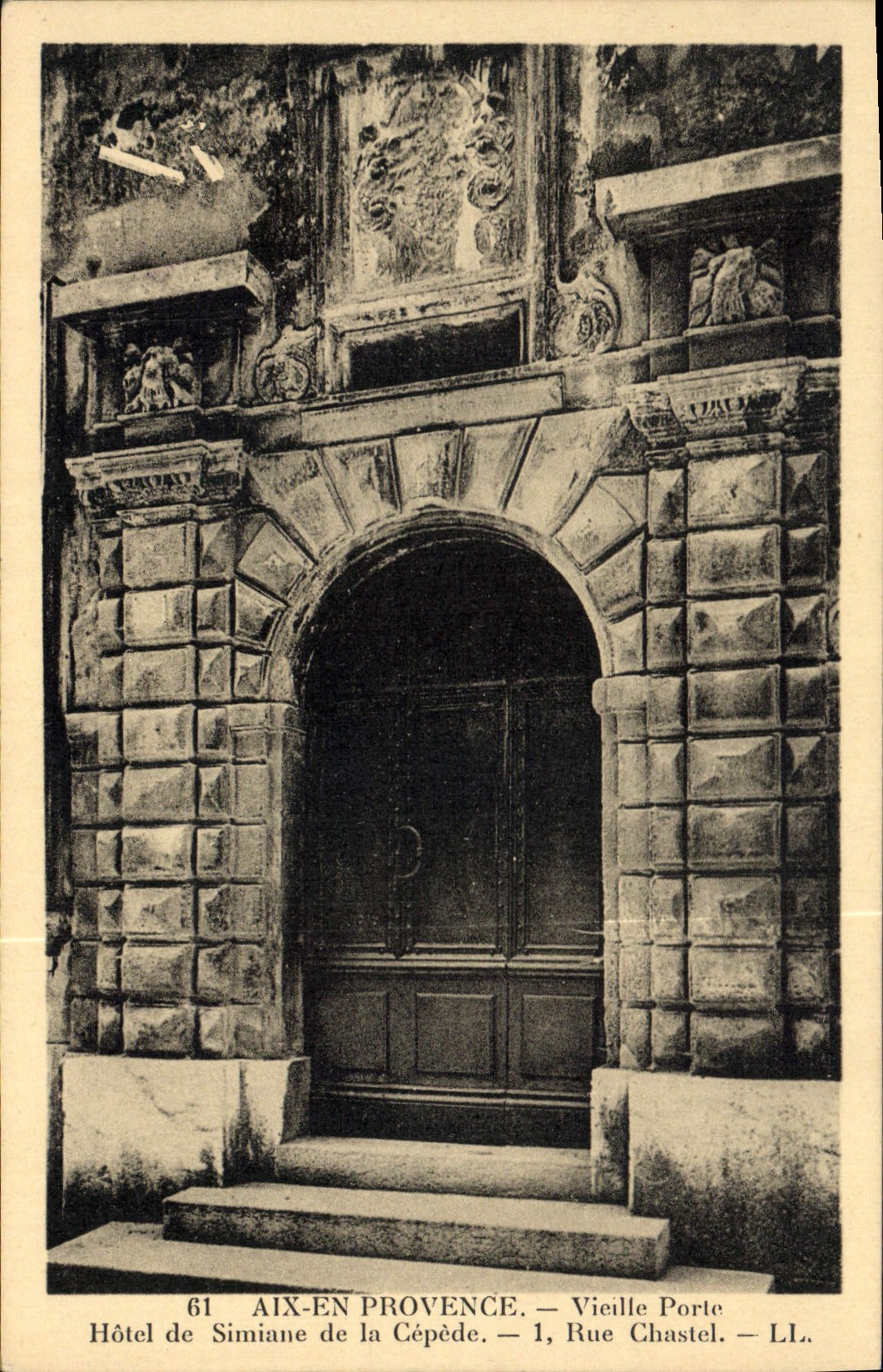 CPA Aix En Provence Vieille Porte Hotel de Simiane de la Cepede 