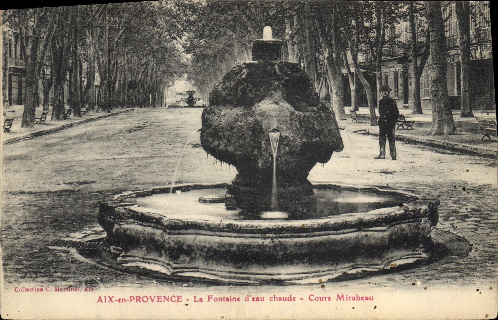 CPA Aix en Provence Fontaine d'eau chaude Cours Mirabeau
