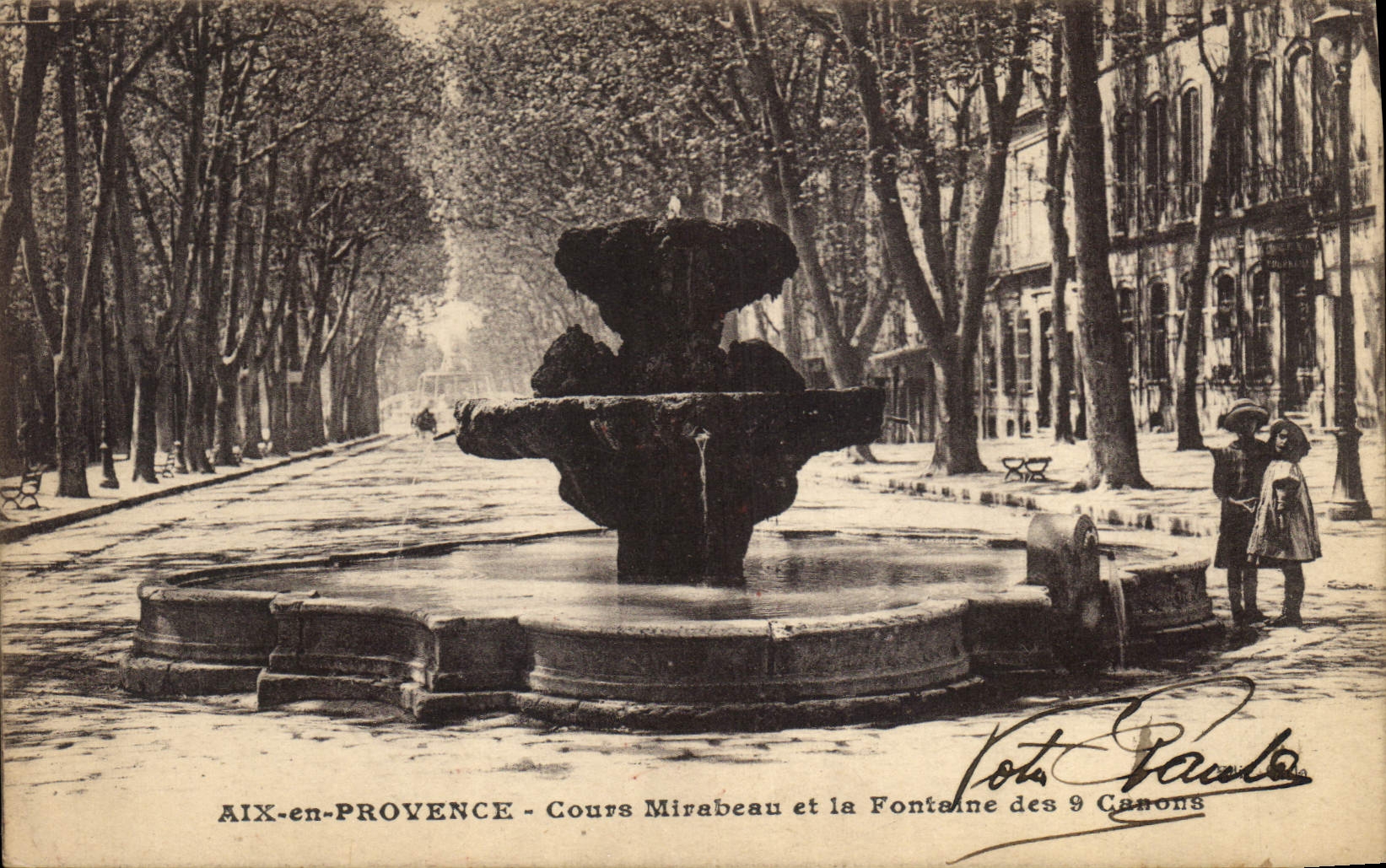CPA Aix en Provence Cours Mirabeau et la Fontaine des 9 Canons 