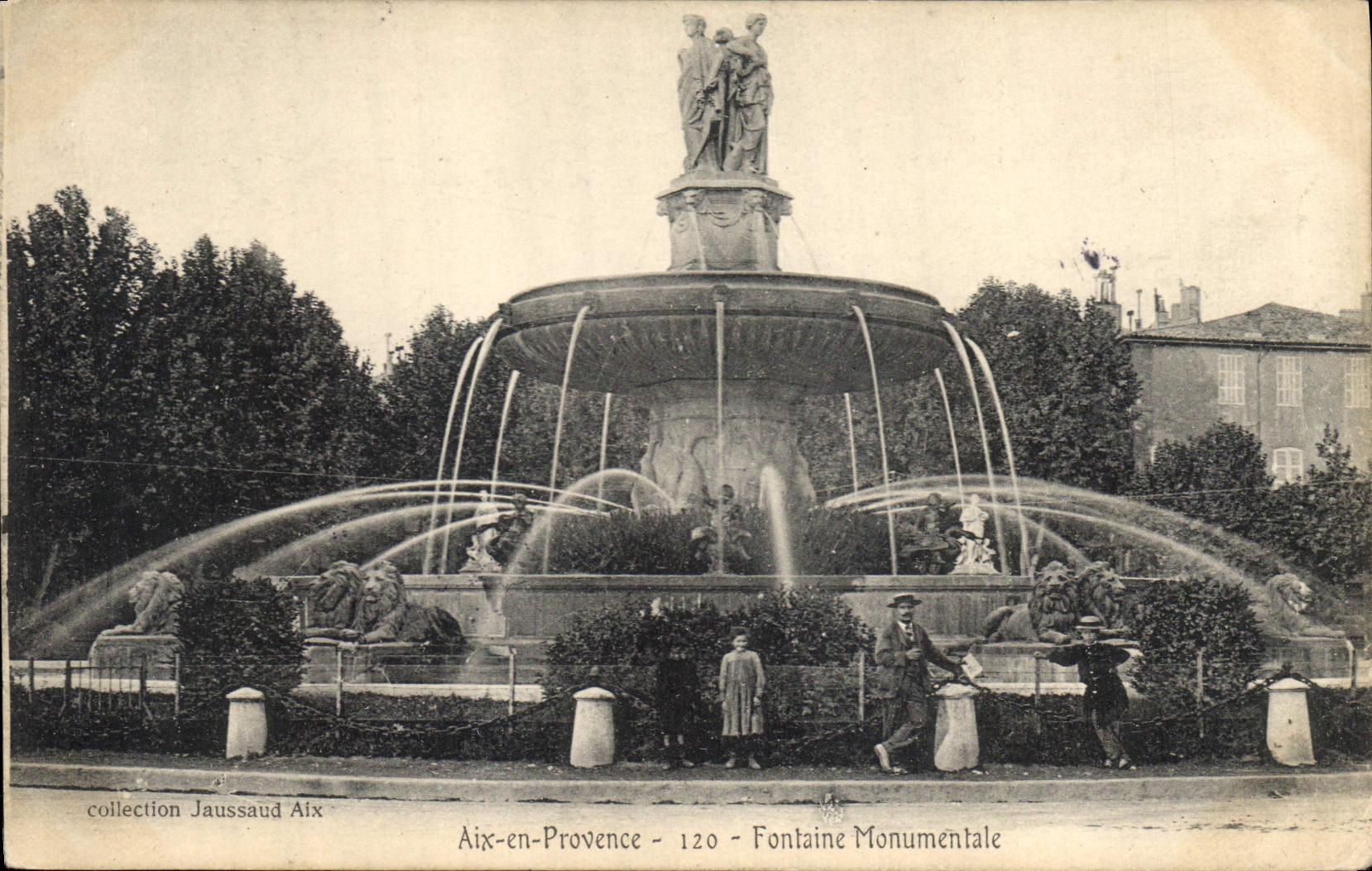 CPA Aix en Provence Fontaine Monumentale 