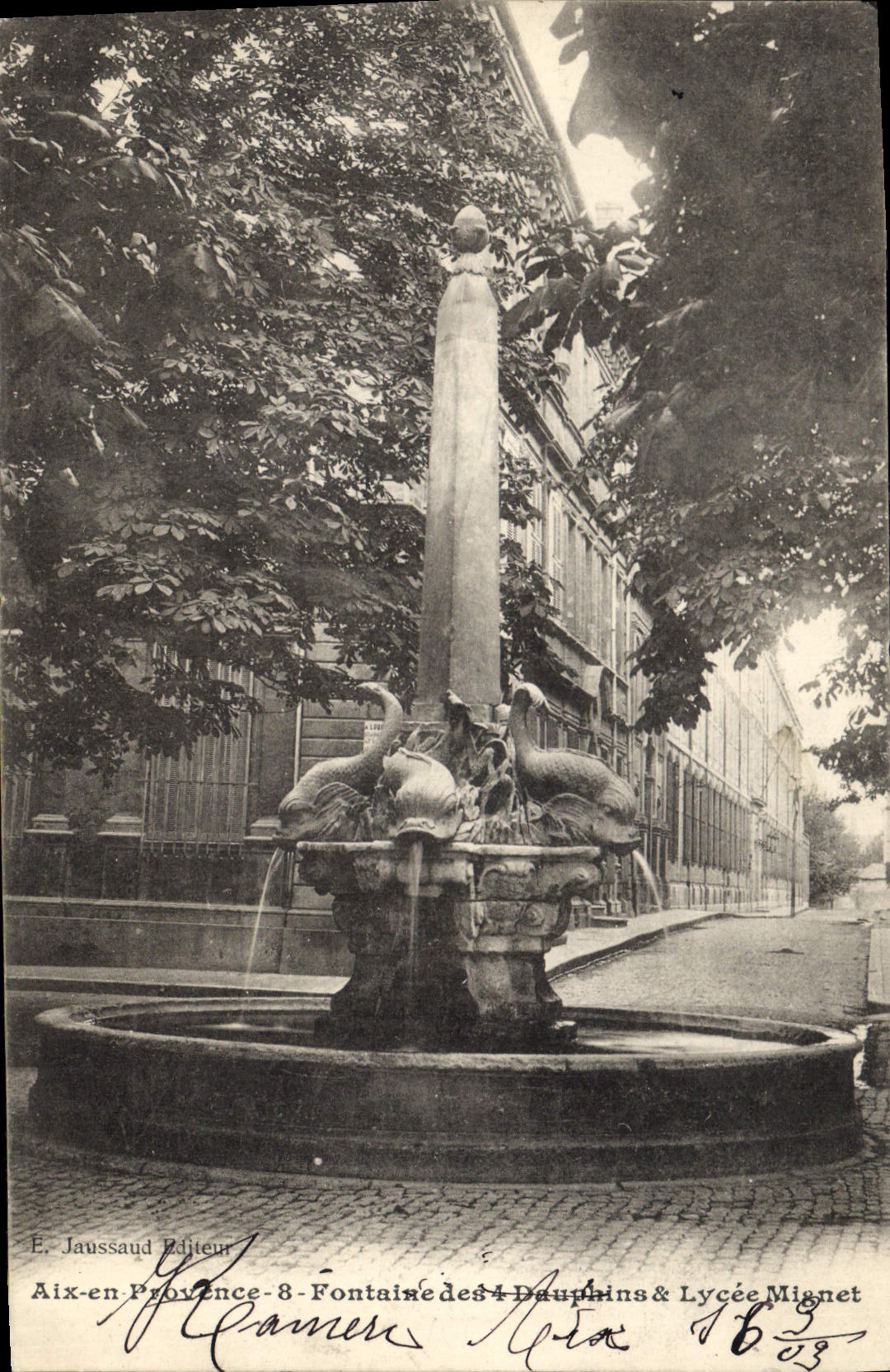 CPA Aix en Provence 8 Fontaine des 4 Dauphins et Lycee Mianet 