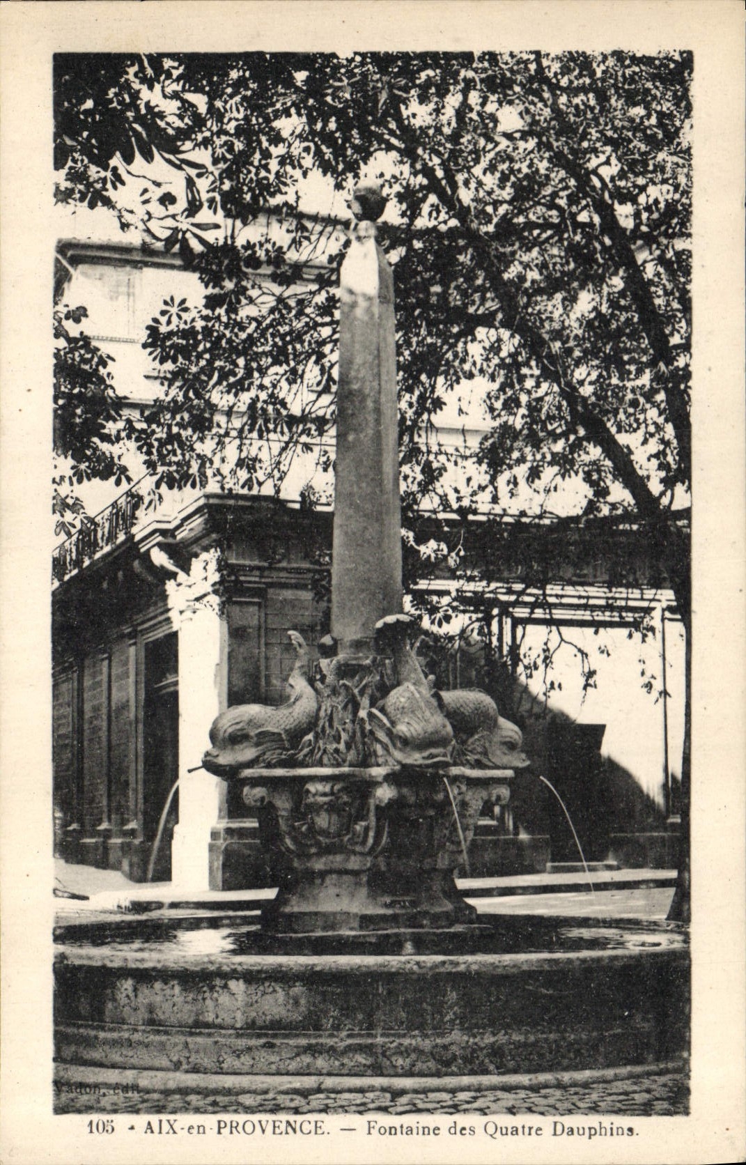 CPA Aix en Provence Fontaine des Quatre Dauphins 