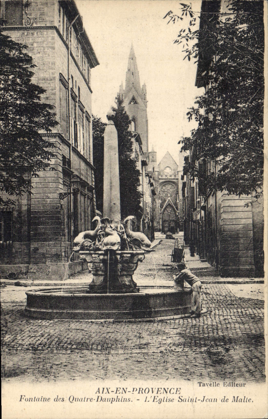 CPA Aix en Provence Fontaine des Quatre Dauphins L'Eglise Saint Jean de Malte 