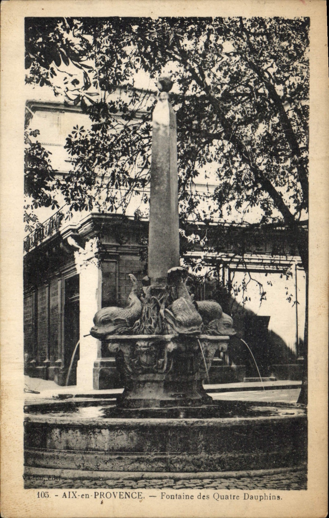 CPA Aix en Provence Fontaine des Quatre Dauphins 