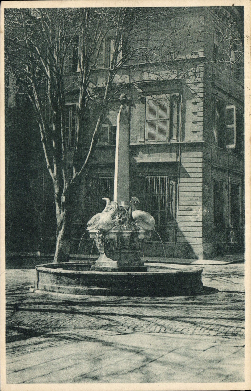 CPA Aix en Provence Fontaine des Quatre Dauphins 