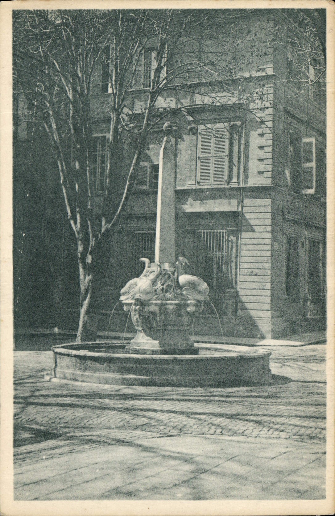 CPA Aix en Provence Fontaine des Quatre Dauphins 