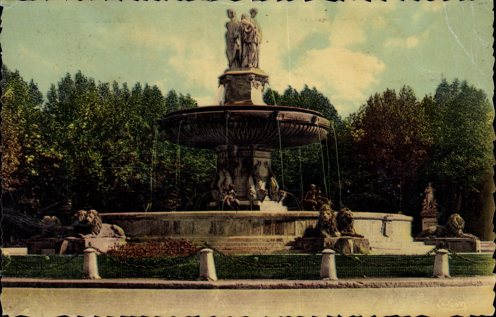 CPA Aix en Provence B du Rh La Grande Fontaine Place de la Rotonde