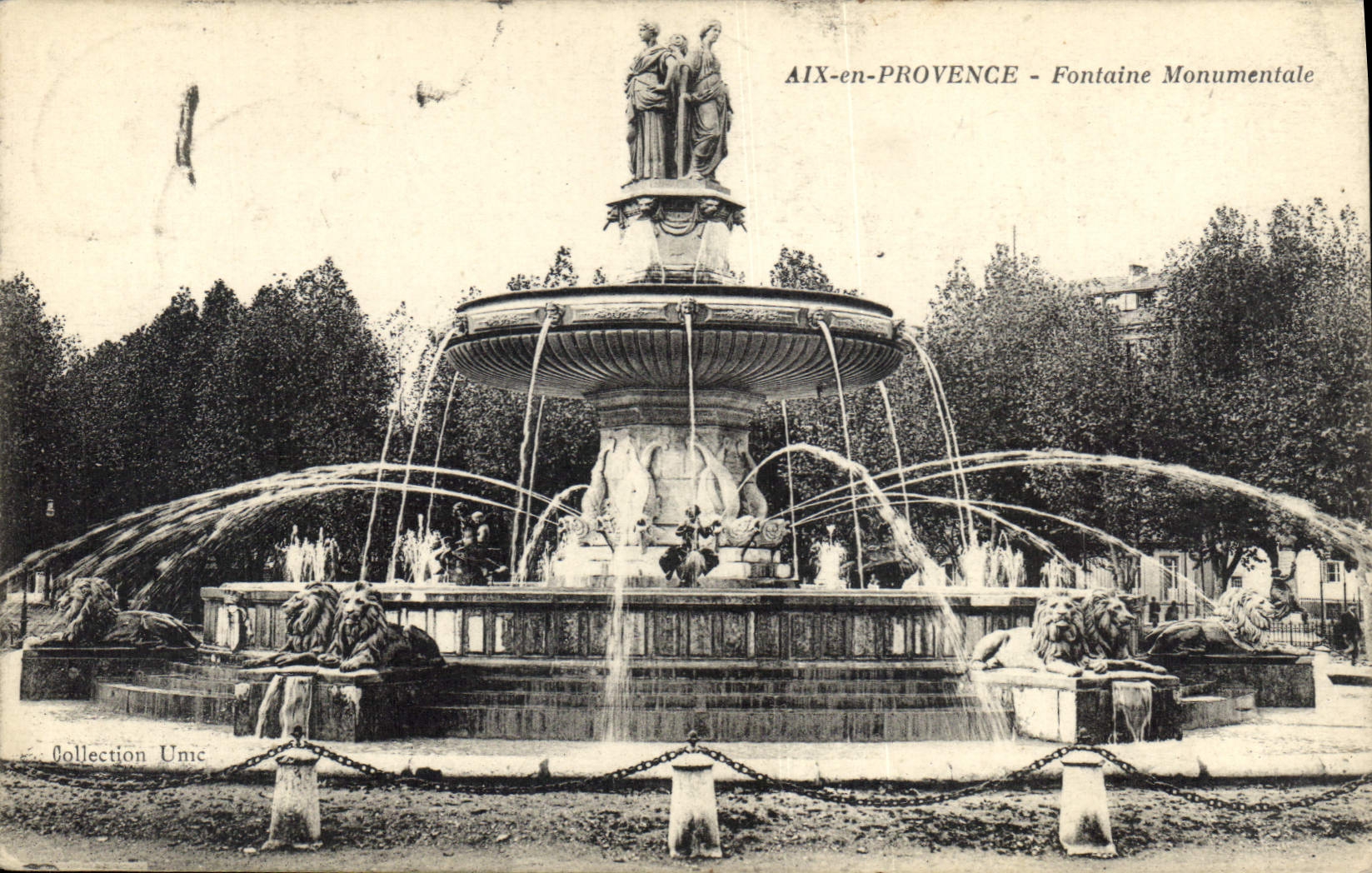 CPA Aix en Provence Fontaine Monumentale 