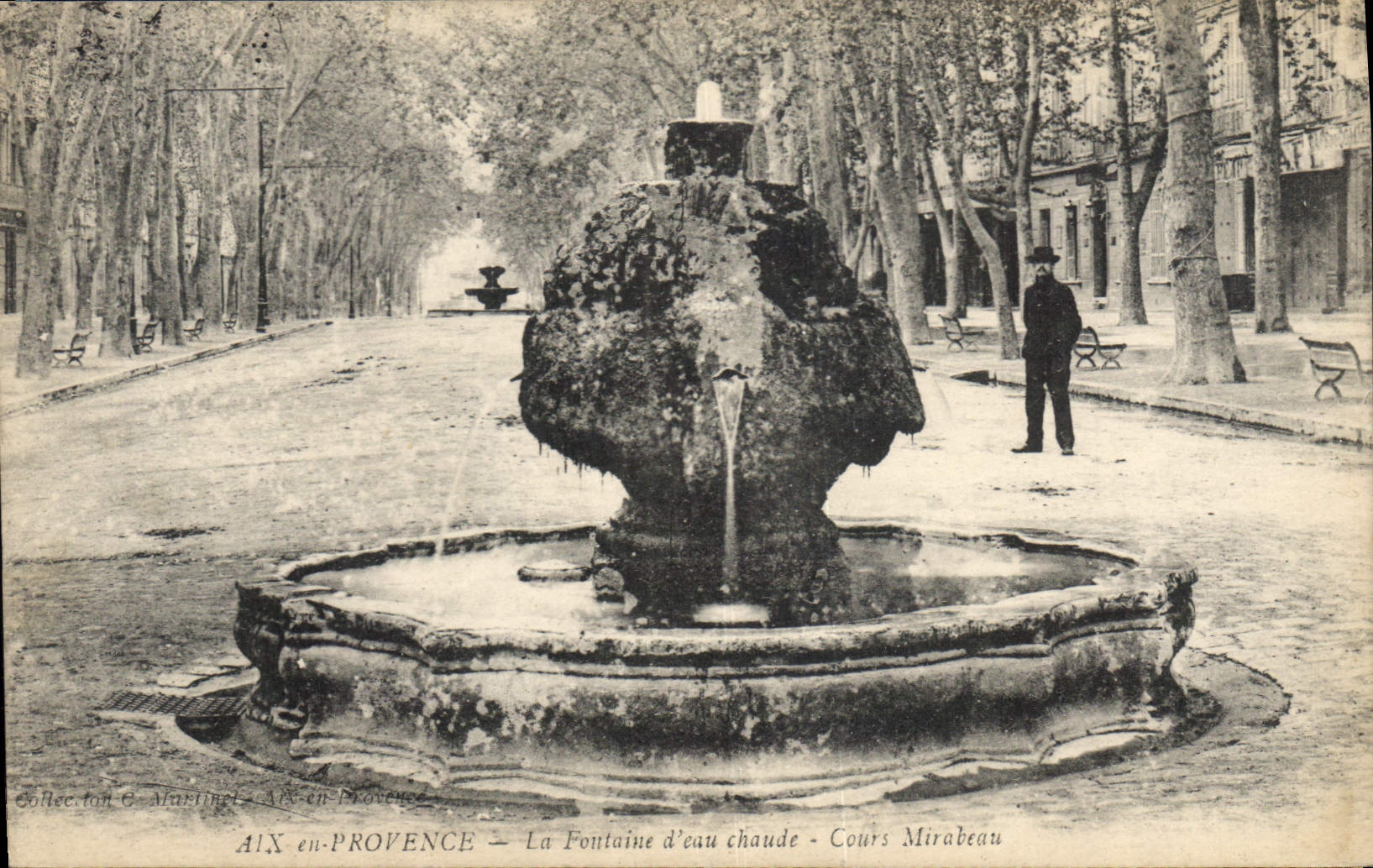 CPA Aix en Provence La Fontaine d'eau chaude Cours Mirabeau 