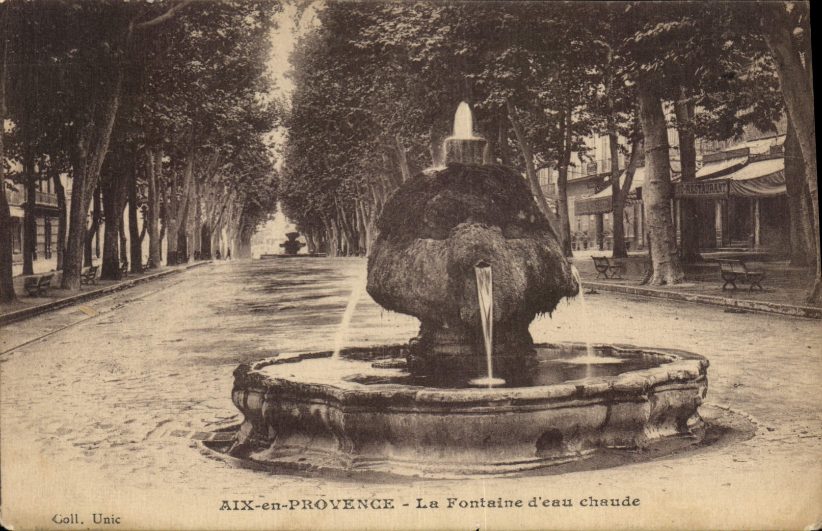 CPA Aix en Provence La Fontaine d'eau chaude