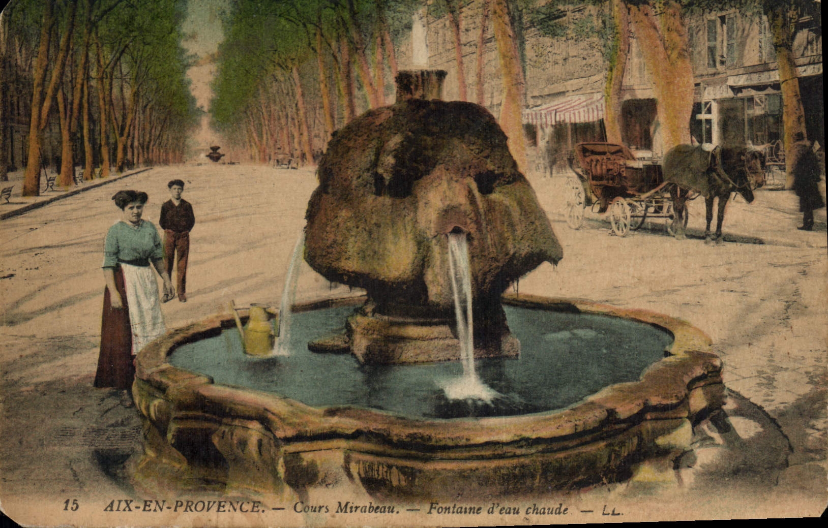 CPA Aix en Provence Cours Mirabeau Fontaine d'eau chaude
