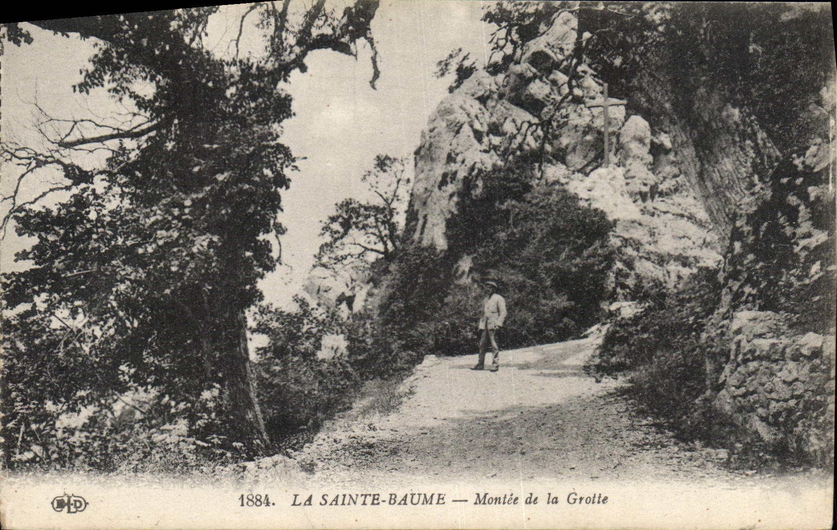 CPA La Sainte Baume Montee de la Grotte