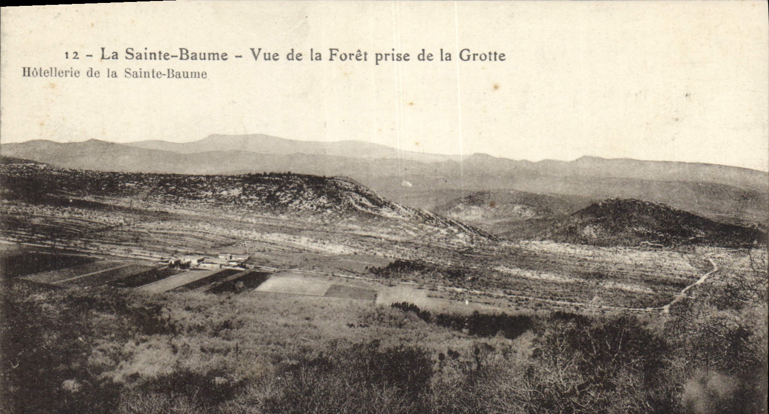 CPA La Sainte Baume Vue de la Foret prise de la Grotte