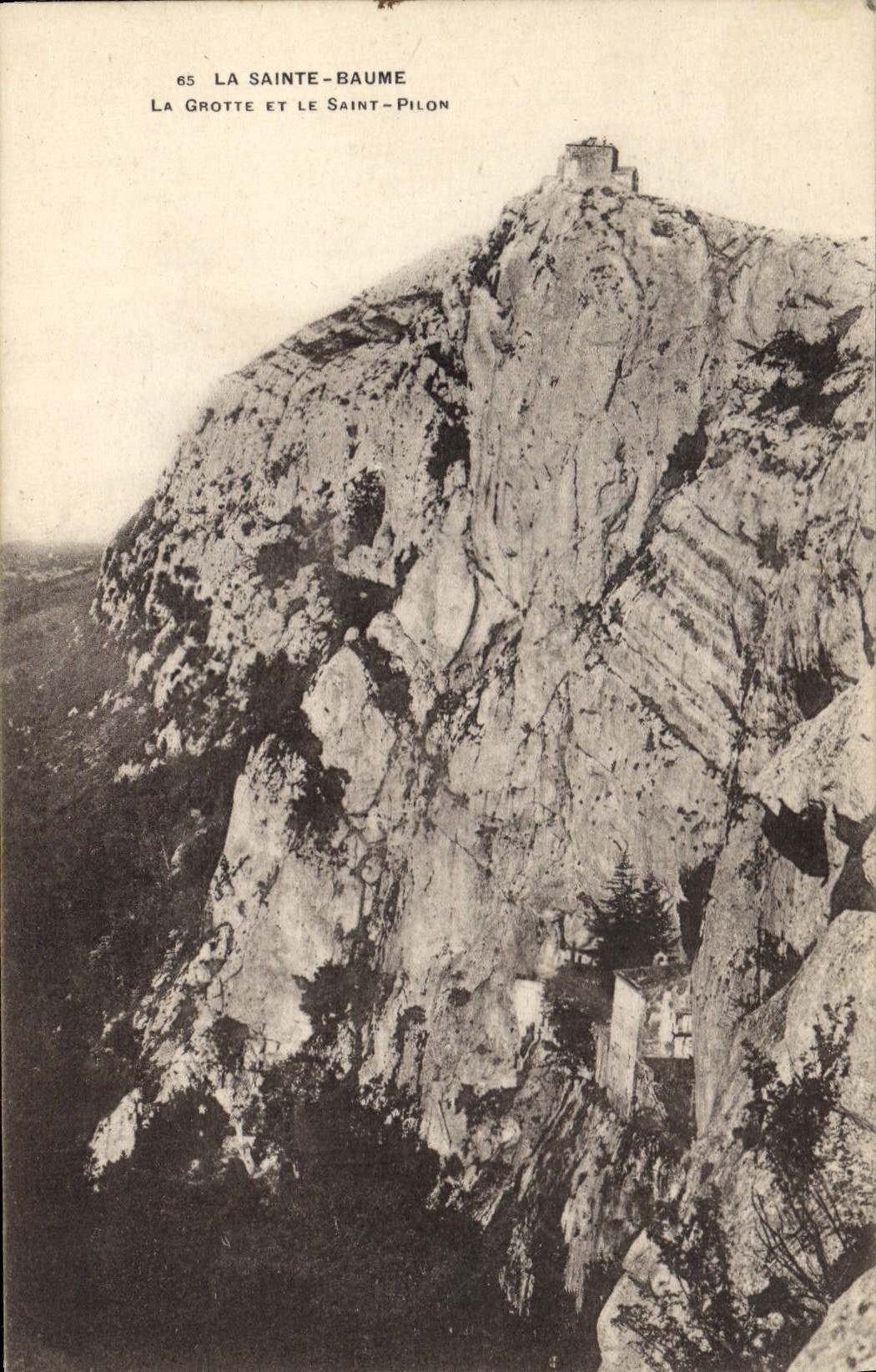 CPA La Sainte Baume La Grotte et le Saint Pilon