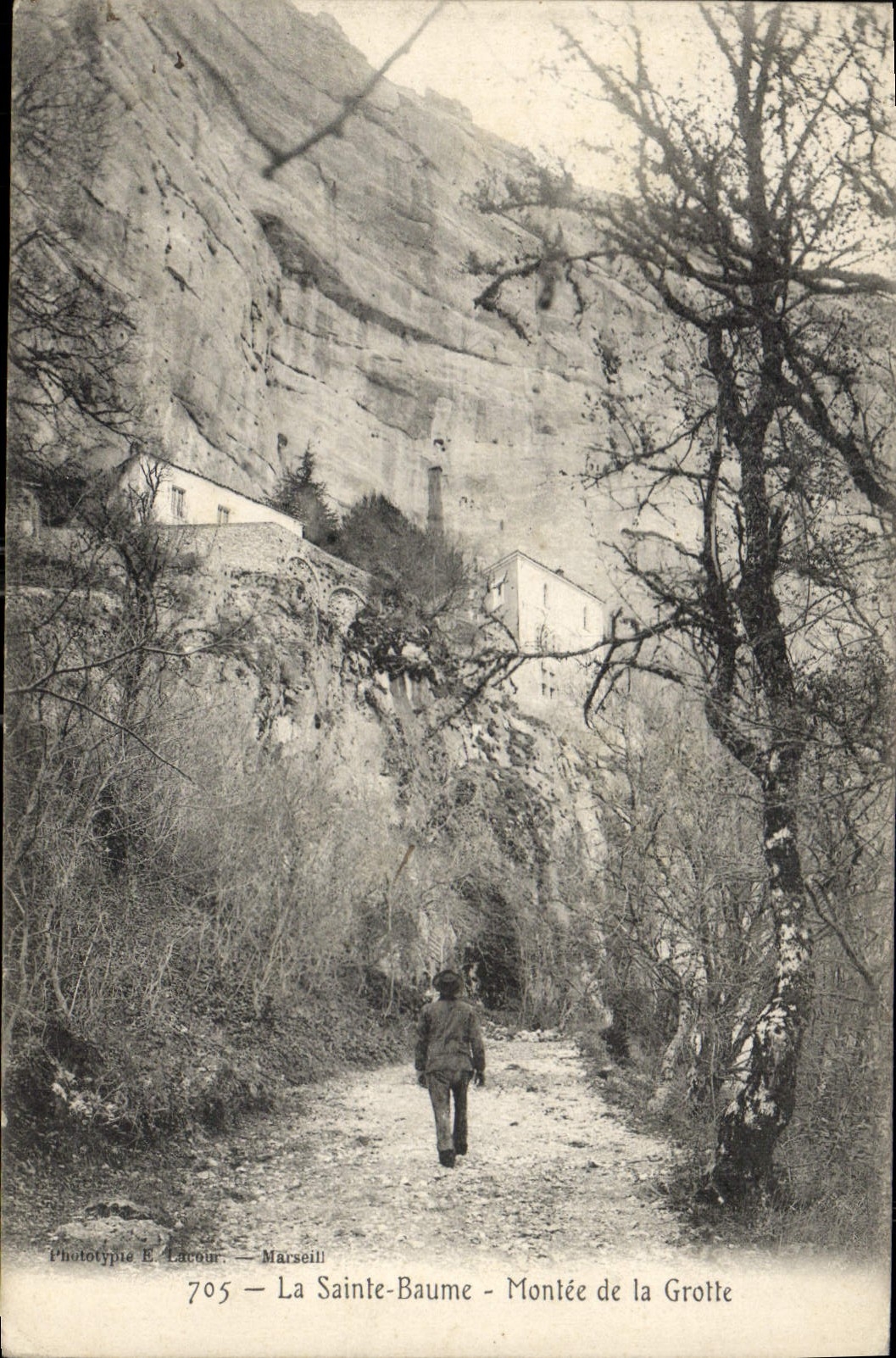 CPA La Sainte Baume Montee de la Grotte 