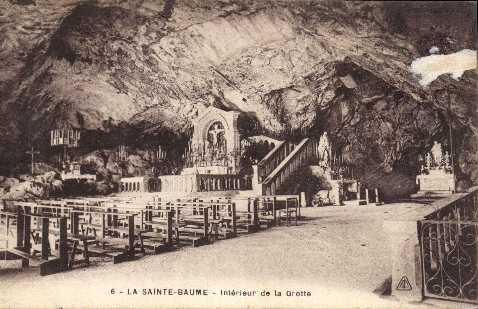CPA La Sainte Baume Interieur de la Grotte 