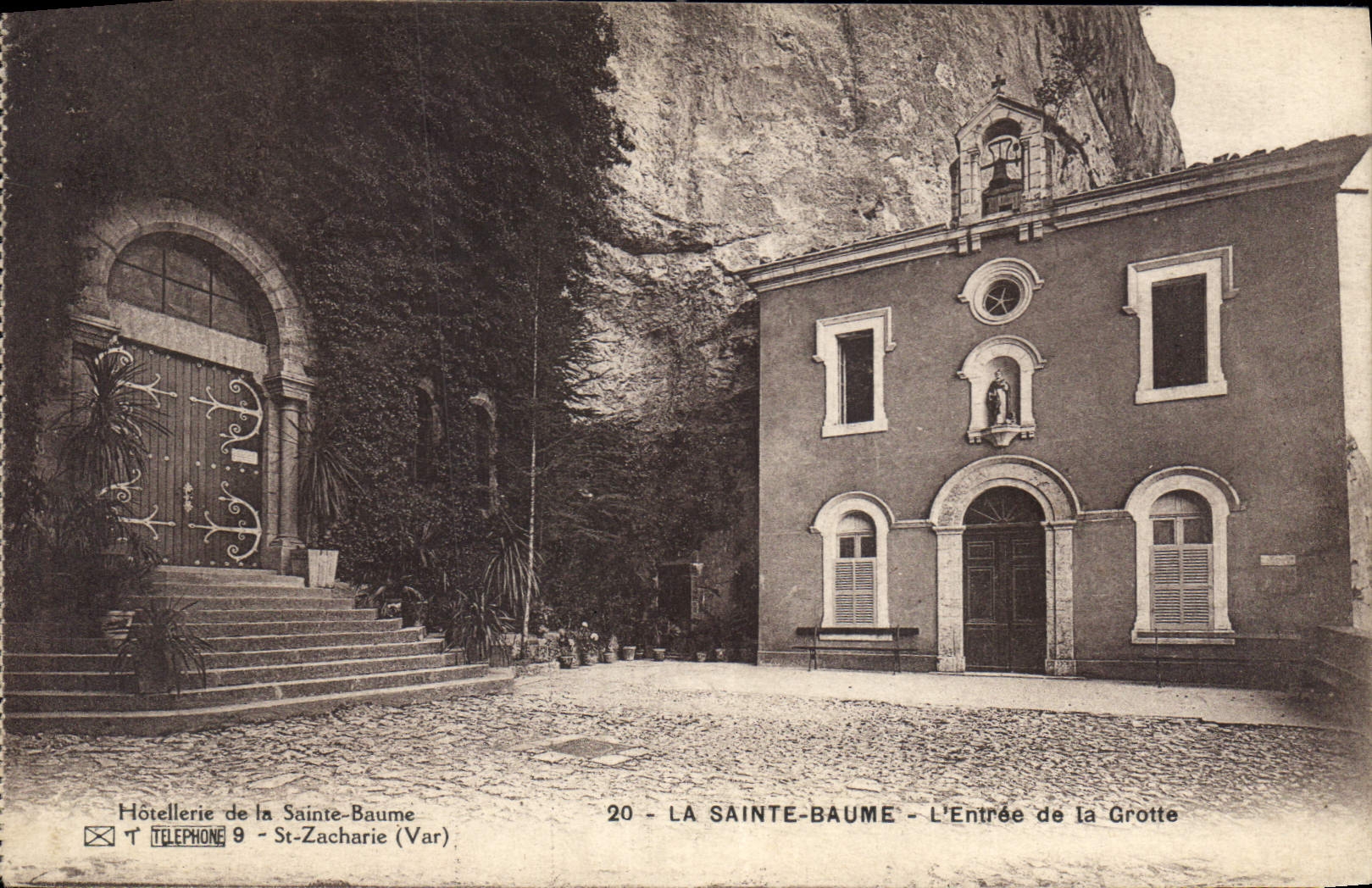 CPA La Sainte Baume L'Entree de la Grotte 