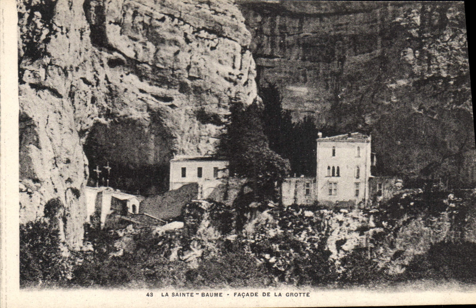 CPA La Sainte Baume Facade de la Grotte