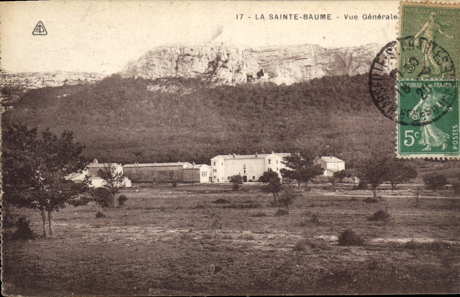 CPA La Sainte Baume Vue Generale