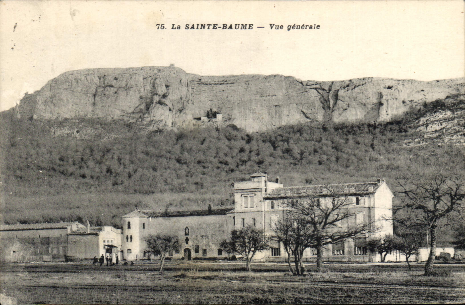 CPA La Sainte Baume Vue Generale