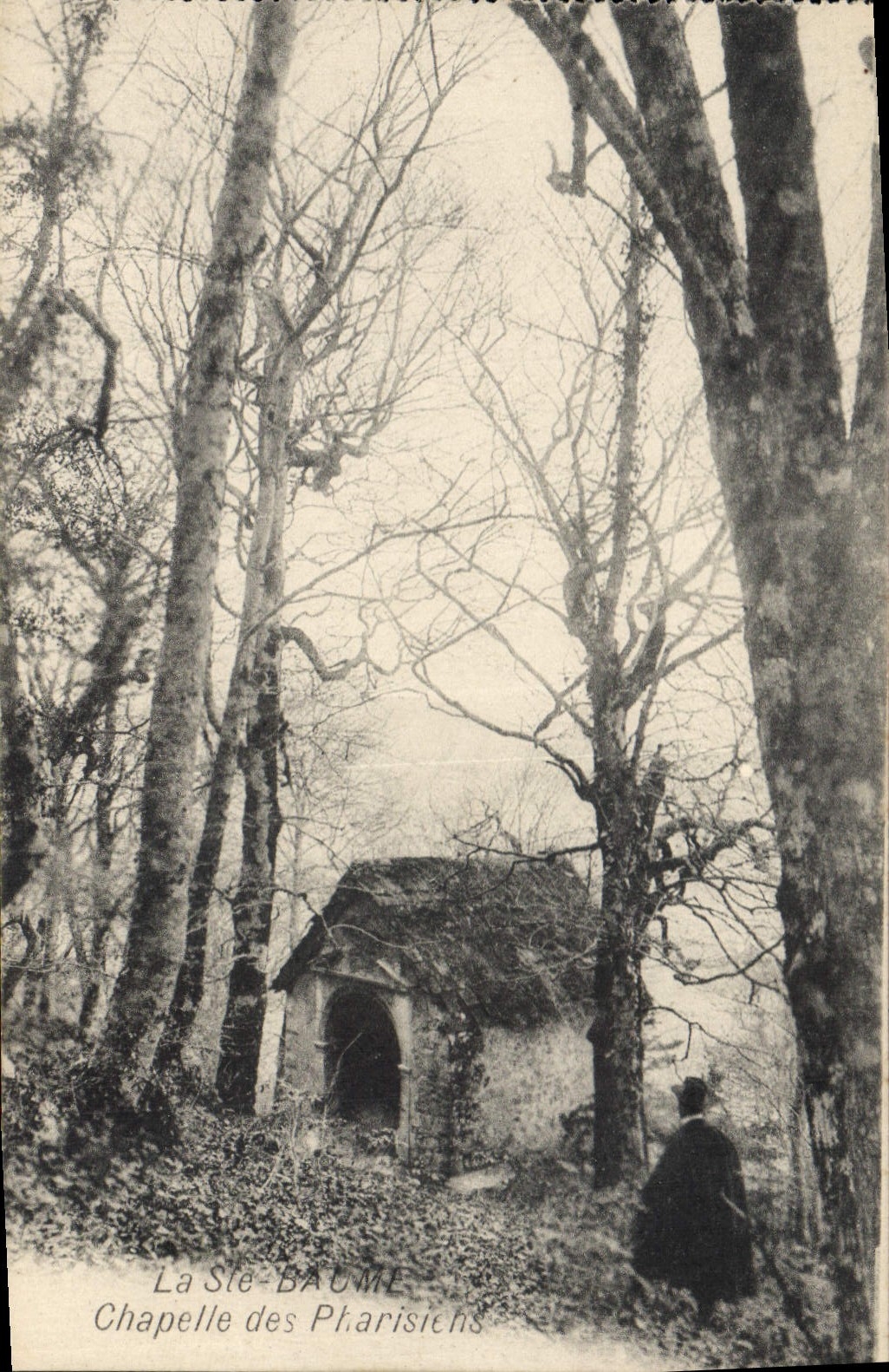 CPA La Ste Baume Chapelle des Parisiens