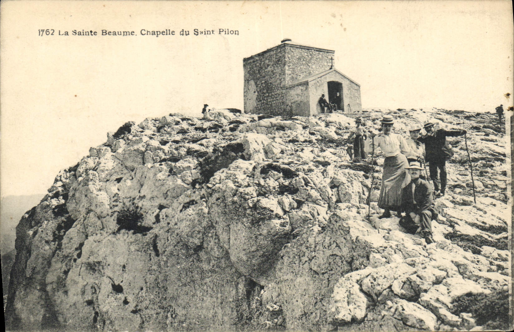 CPA La Sainte Baume Chapelle du Saint Pilon