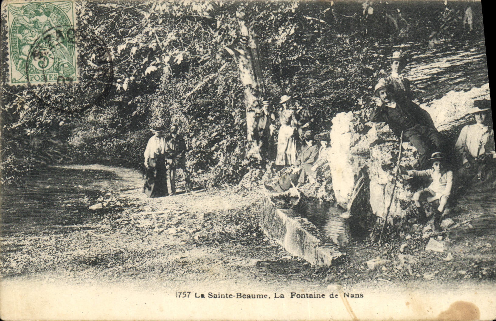 CPA La Sainte Beaume La Fontaine de Nans