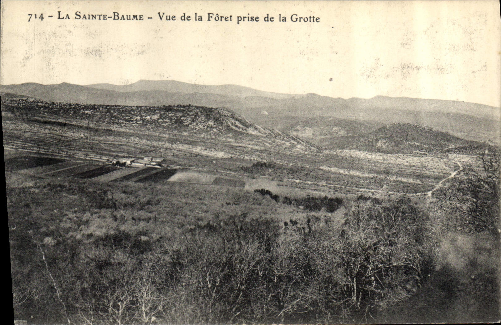 CPA La Sainte Baume Vue de la Foret prise de la Grotte