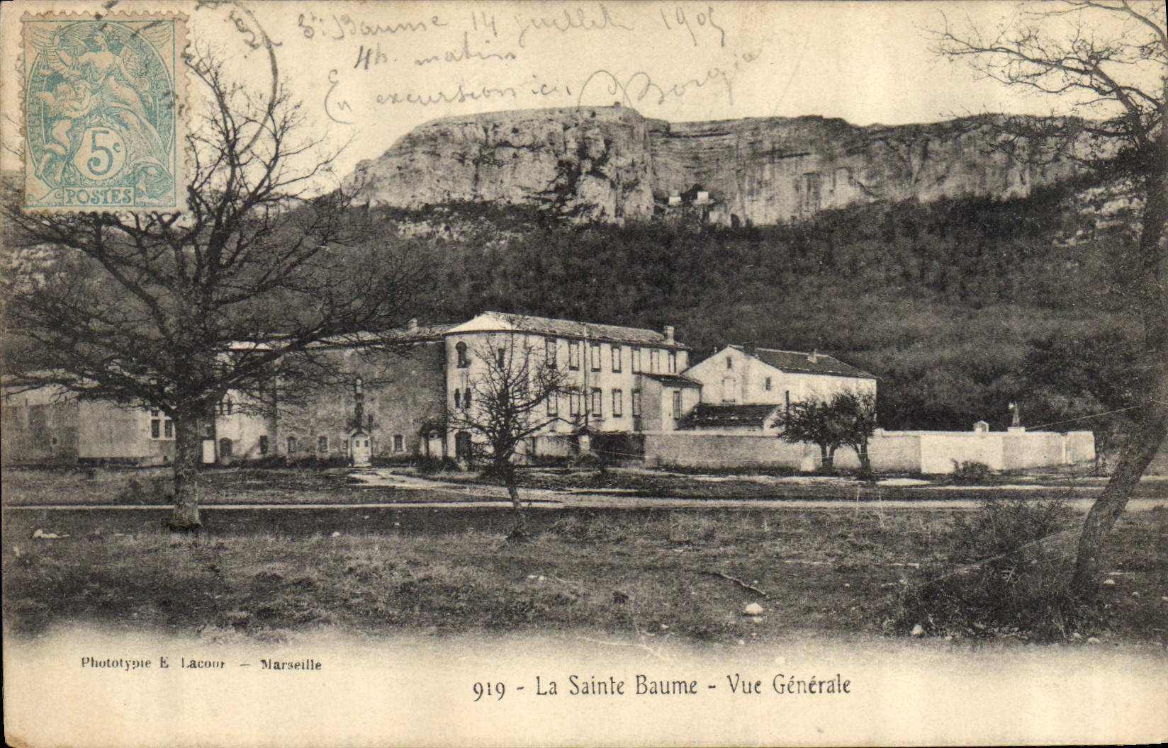 CPA La Sainte Baume Vue Generale