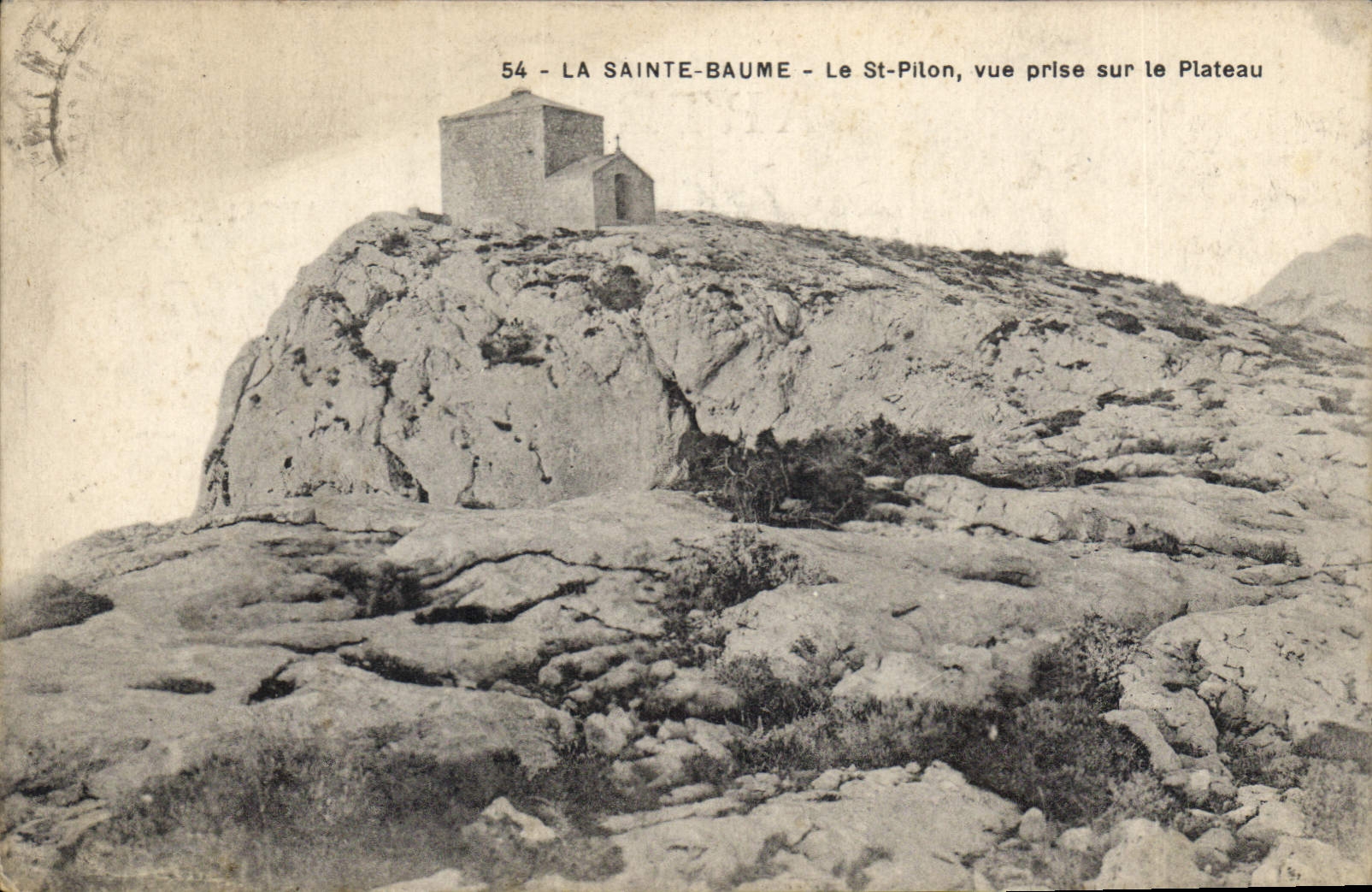 CPA La Sainte Baume Le St Pilon vue prise sur le Plateau
