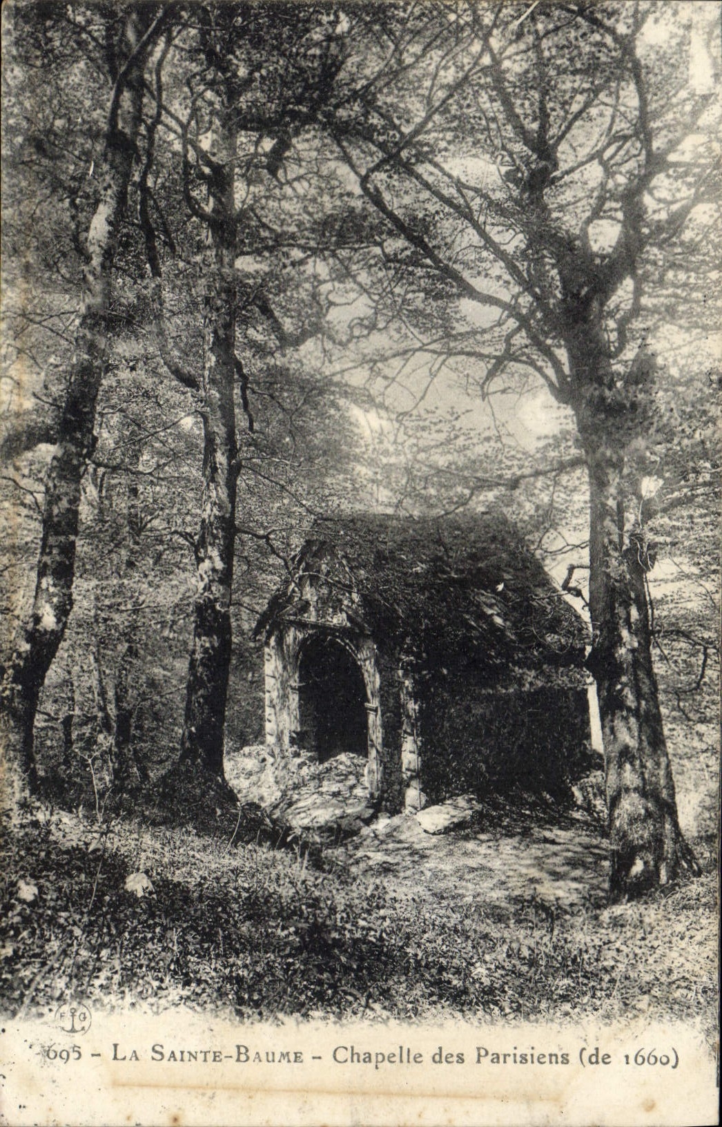 CPA La Sainte Baume Chapelle des Parisiens