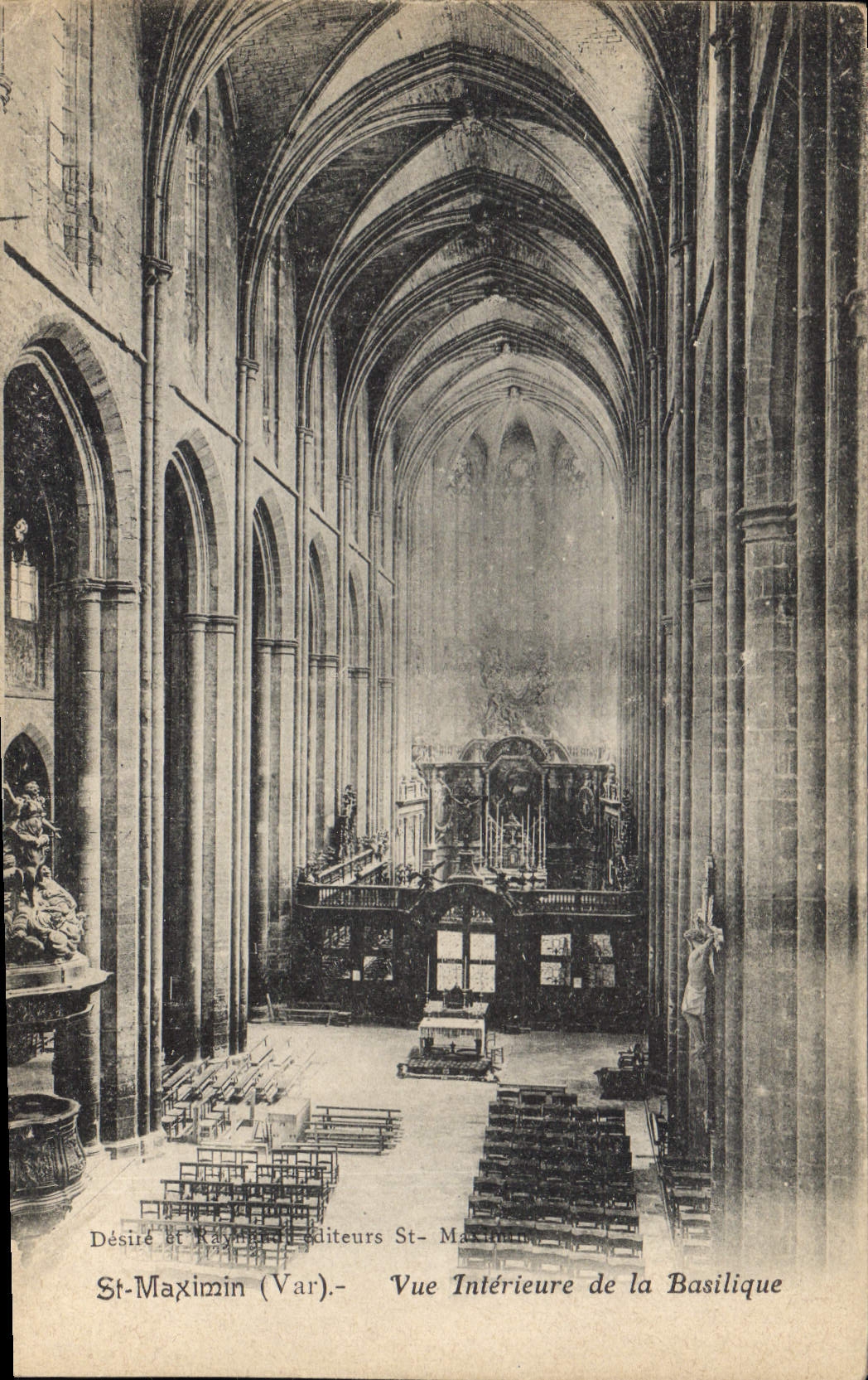 CPA St Maximin Var Vue Interieur de la Basilique 