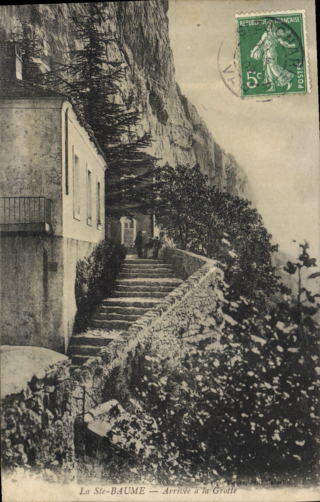 CPA La Ste Baume Arrivee a la Grotte 