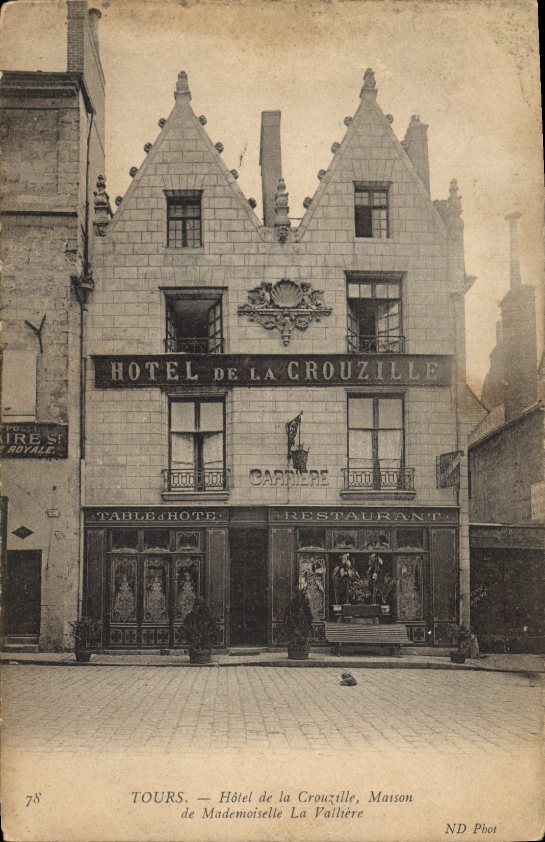 CPA Tours Hotel de la Grouzille Maison de Mademoiselle La Palliere Restaurant