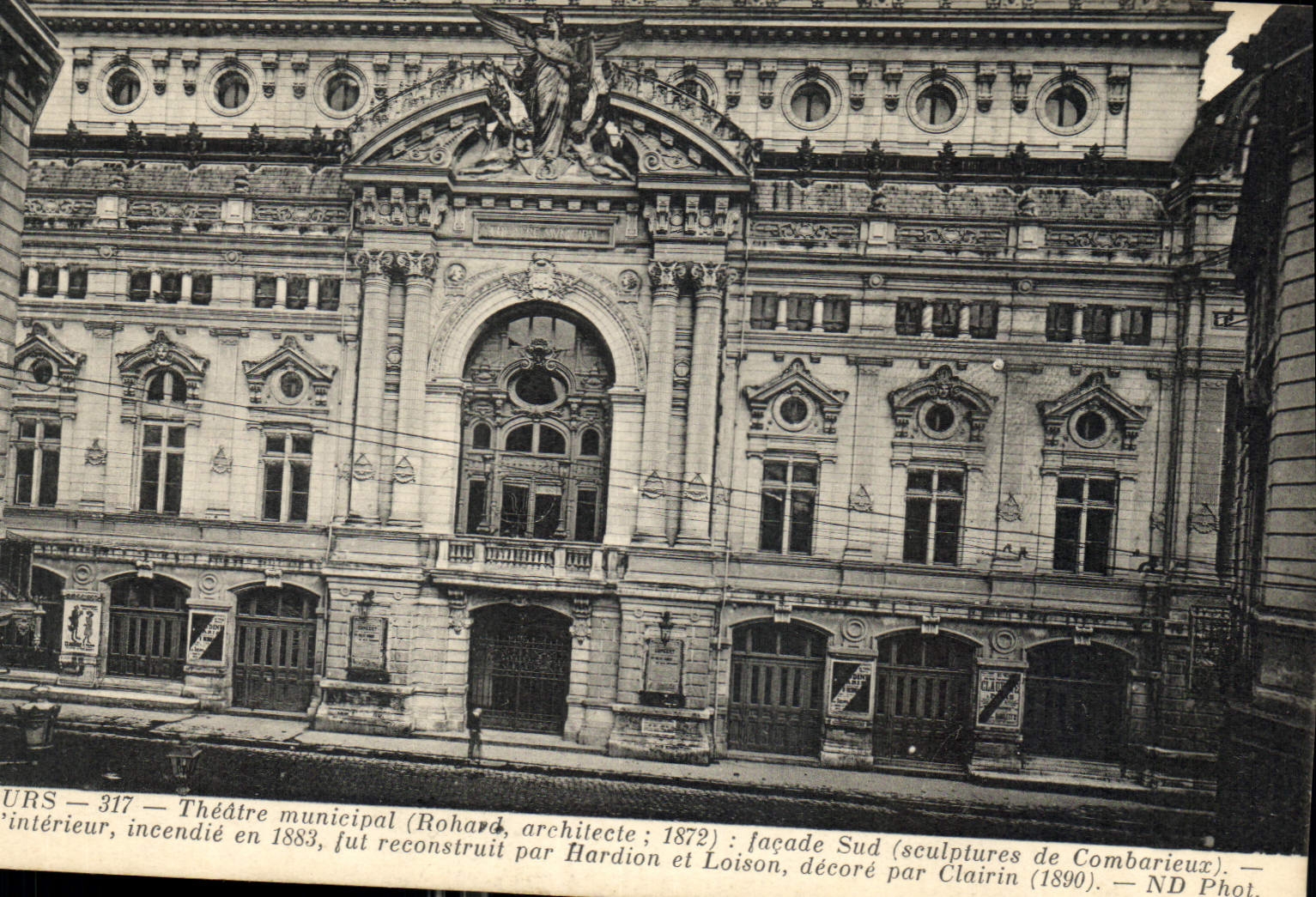 CPA Tours Theatre municipal facade Sud 