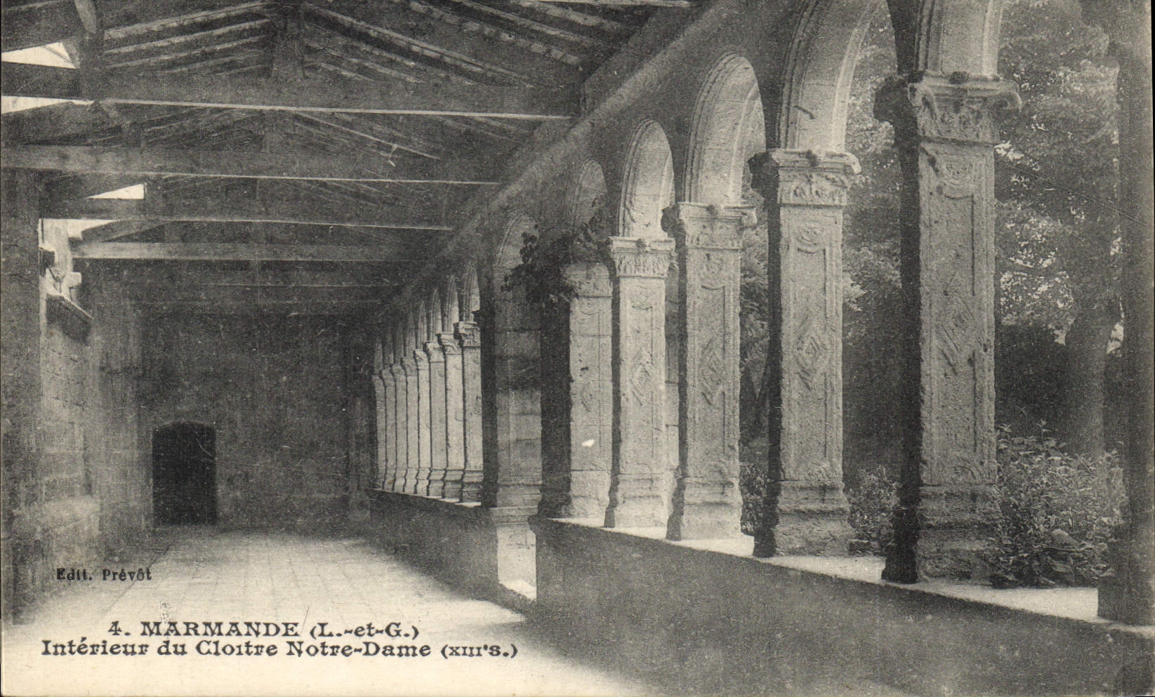 CPA Marmande L et G Interieur du Cloitre Notre Dame