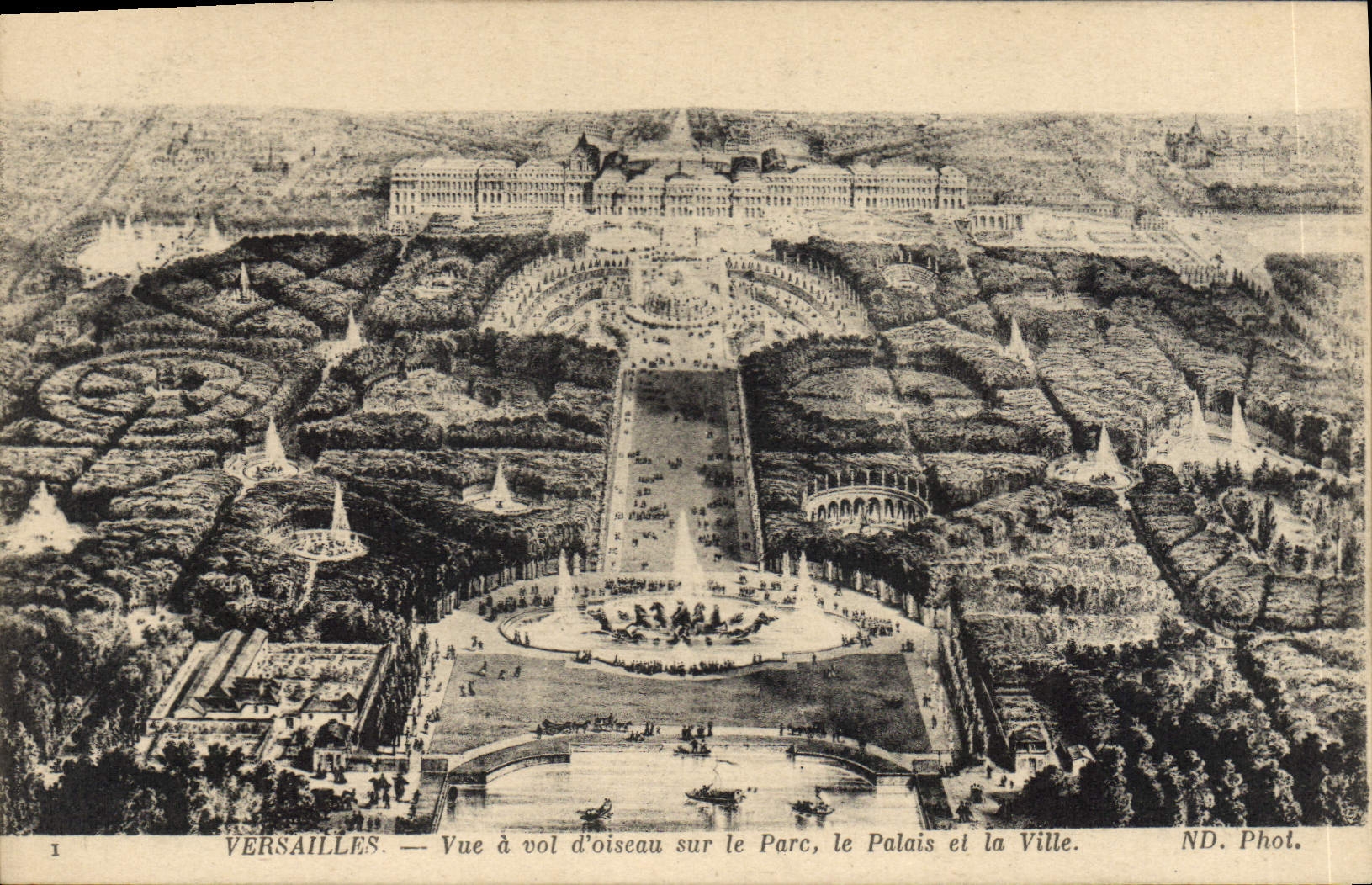 CPA Versailles Vue a vol d'oiseau sur le Parc le Palais et la Ville 