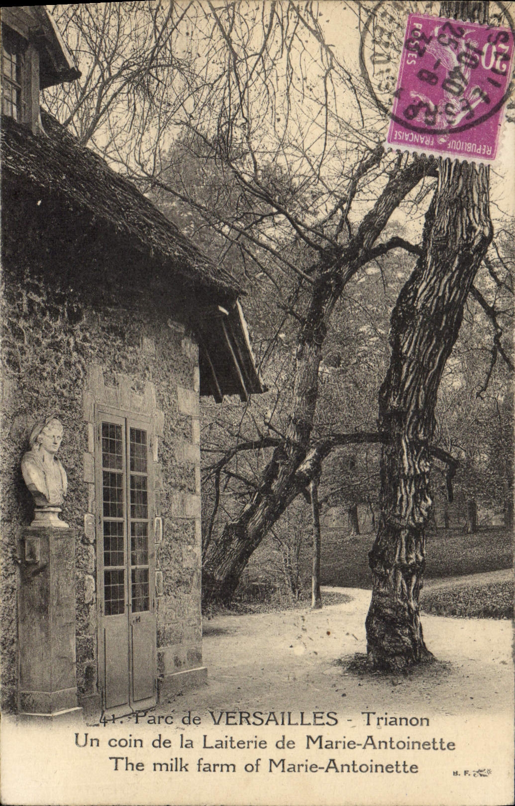 CPA Parc de Versailles Trianon Un coin de la Laiterie de Marie Antoinette 