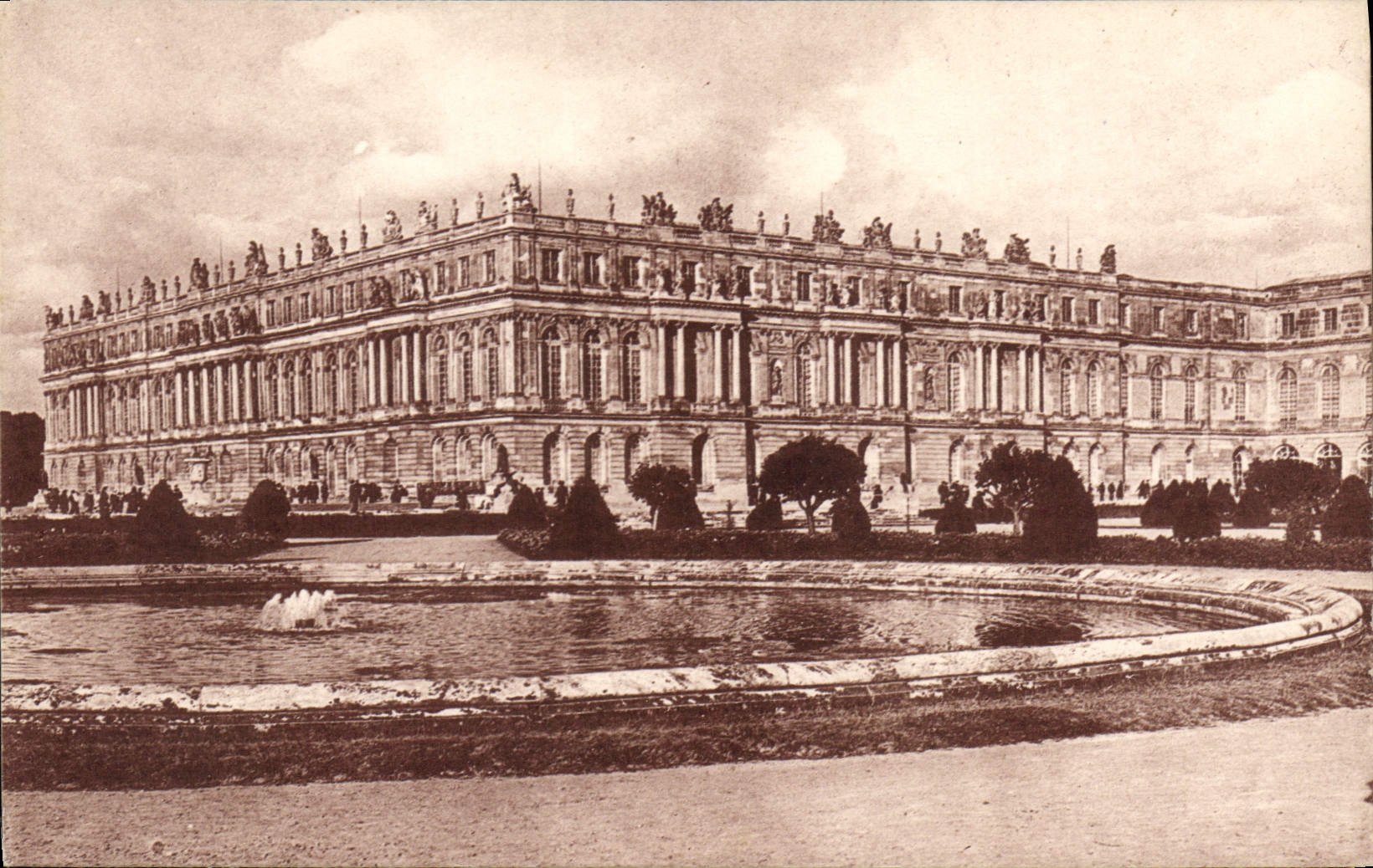 CPA Versailles Chateau vu de la terrasse de l'Orangerie 