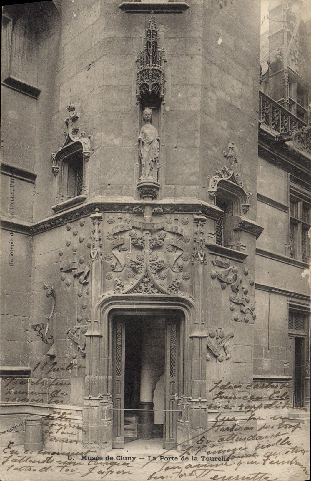 CPA Musee de Cluny La Porte de la Tourelle