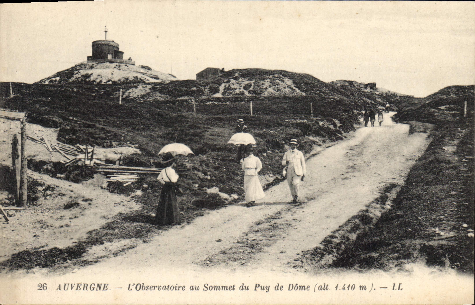 CPA Auvergne L'Observatoire au Sommet du Puy de Dome